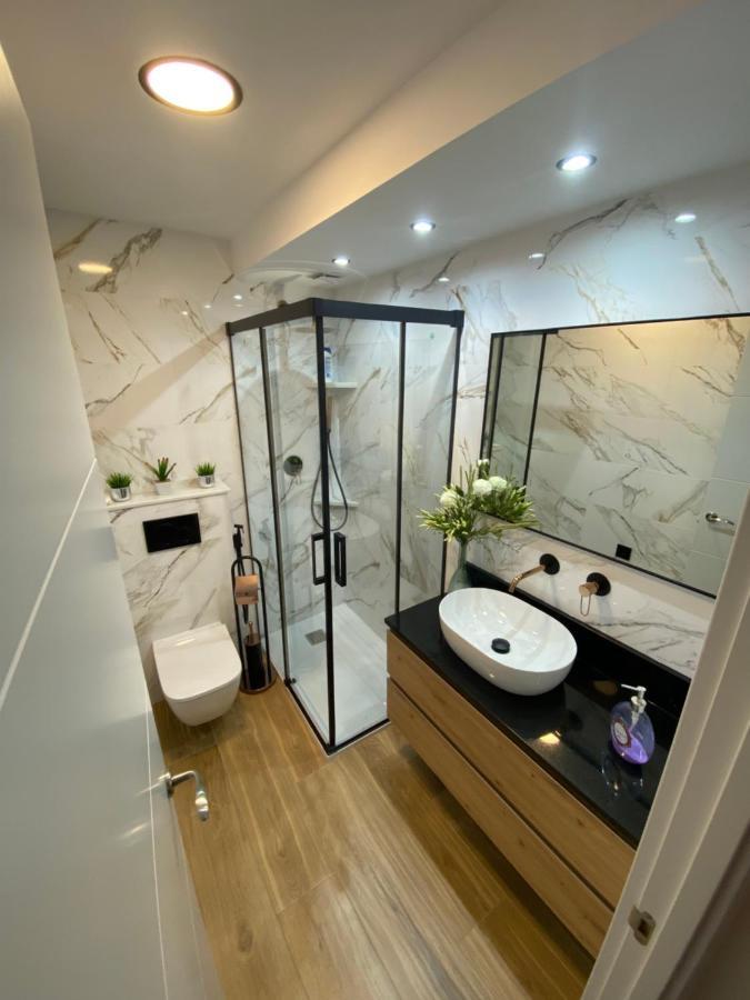 Apartamento Orilla De Triana Siviglia Esterno foto