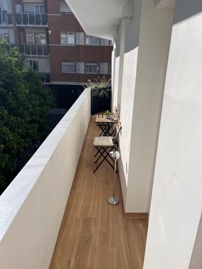 Apartamento Orilla De Triana Siviglia Esterno foto